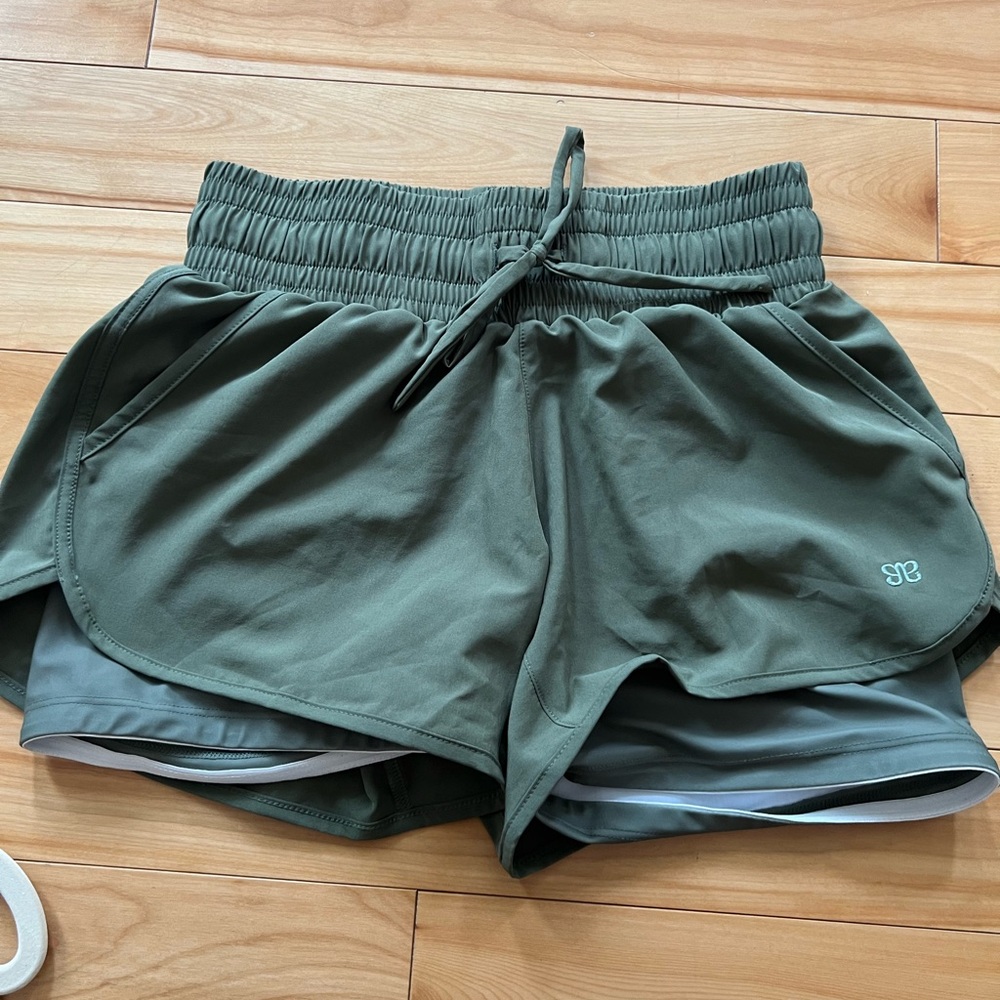Albion fit Sage lunge shorts XS